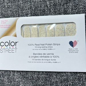 ColorStreet nails- champagne sugar